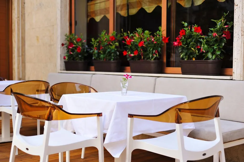 Hotel Vila e Arte City Center Tirana