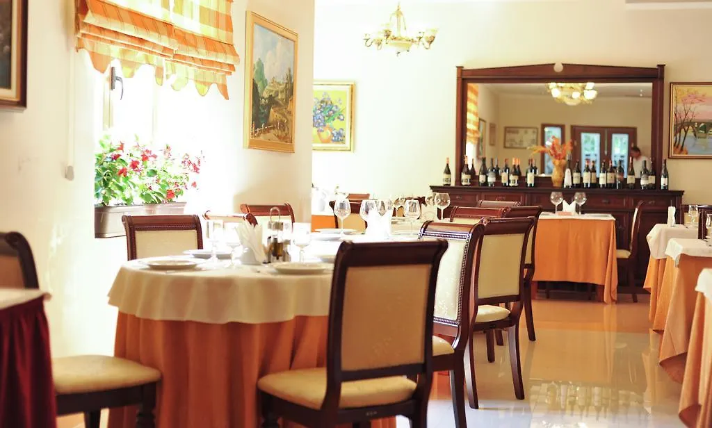 Hotel Vila e Arte City Center Tirana Albania